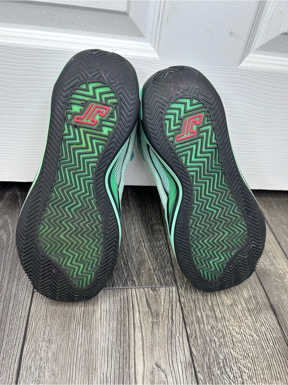Jordan Tatum 4 Green Glow US 7.5 Basketball Sneakers